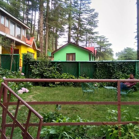 Huts Hotel Patnitop Buitenkant foto