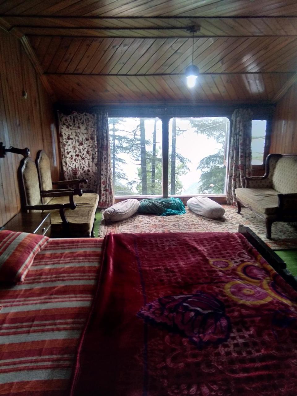 Huts Hotel Patnitop Buitenkant foto