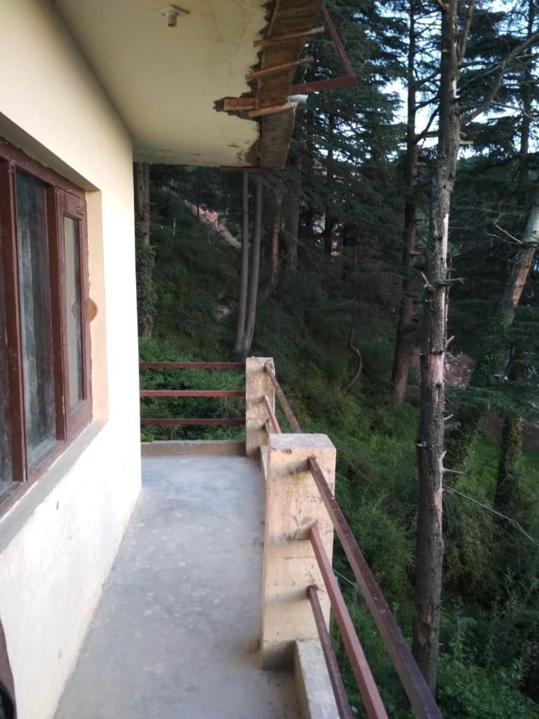 Huts Hotel Patnitop Buitenkant foto